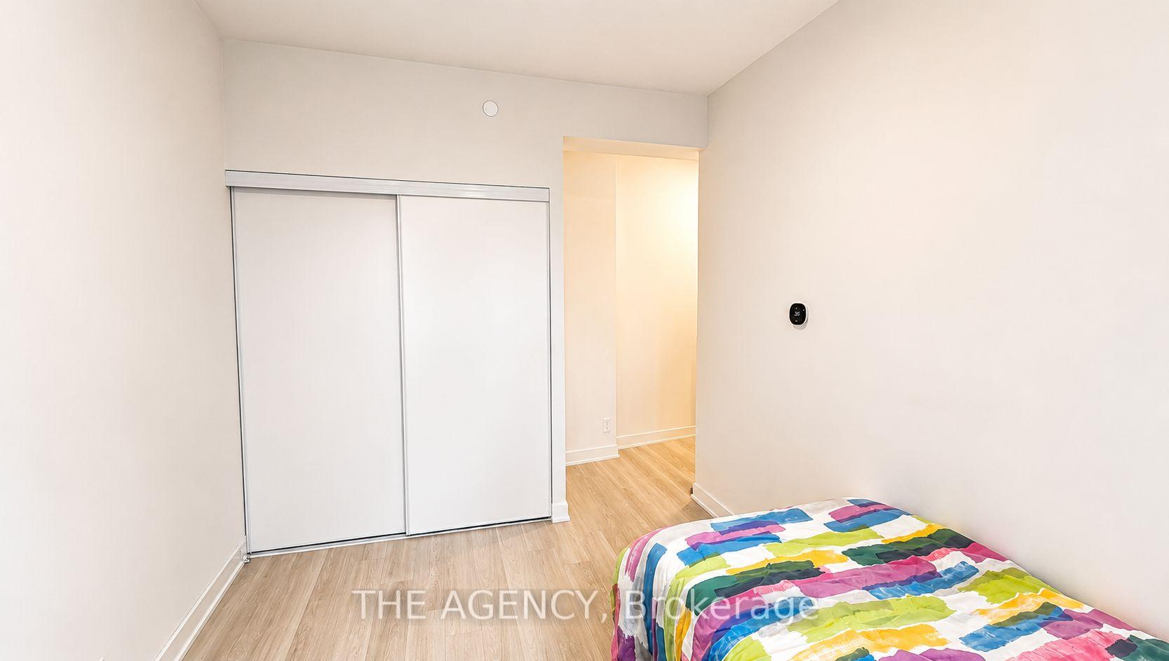 30 Upper Mall Way A622