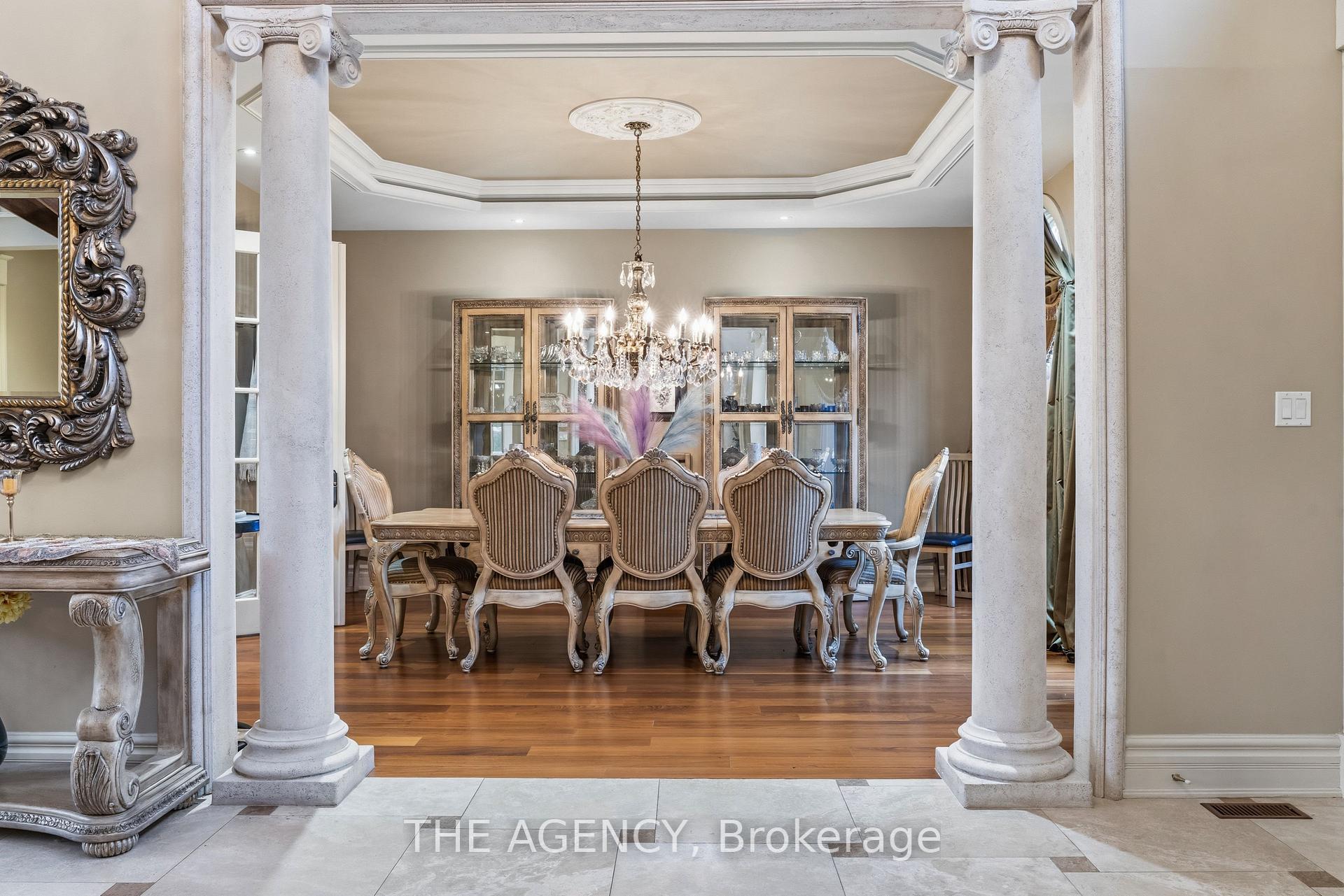 16 DEW DROP Court