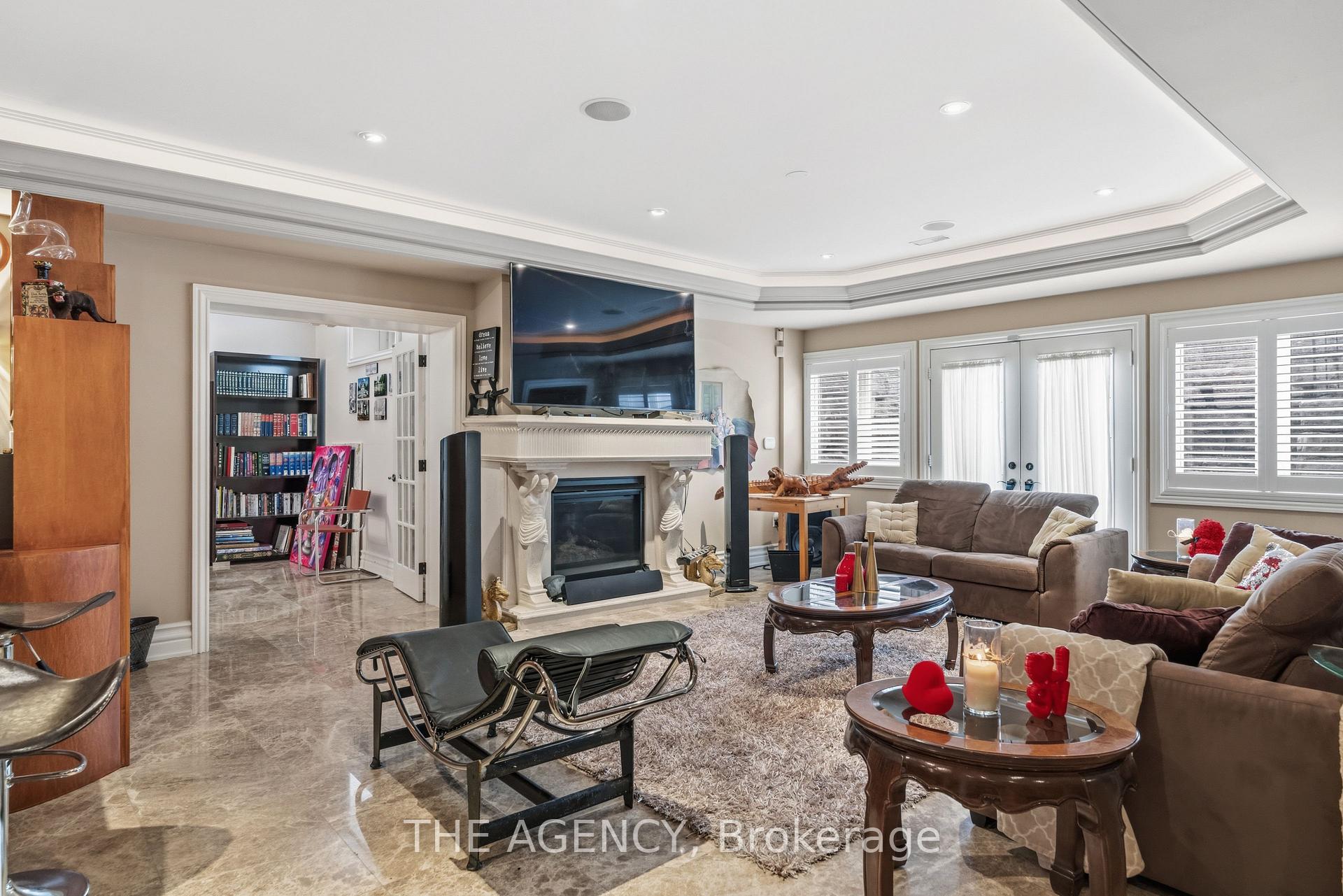 16 DEW DROP Court