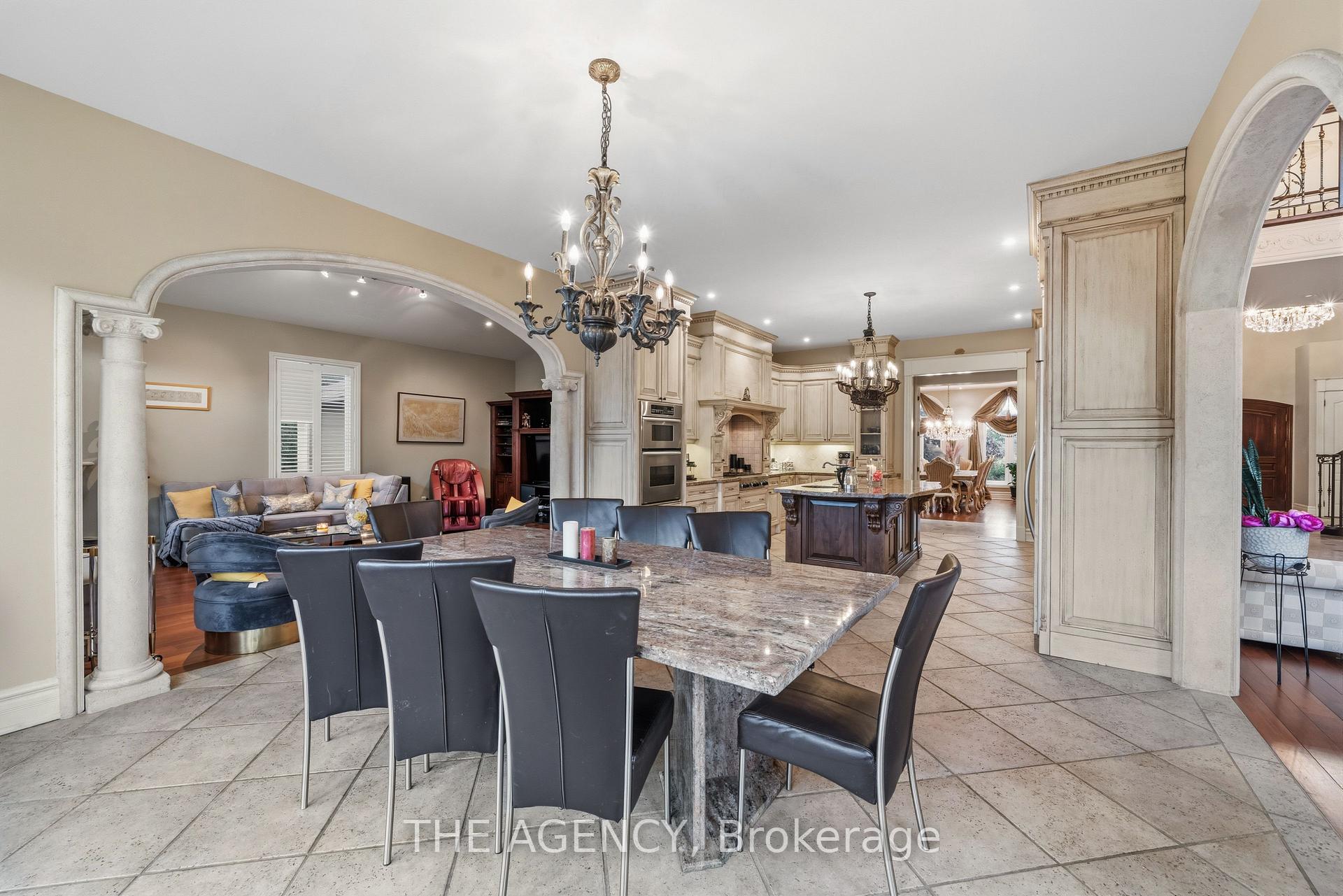 16 DEW DROP Court