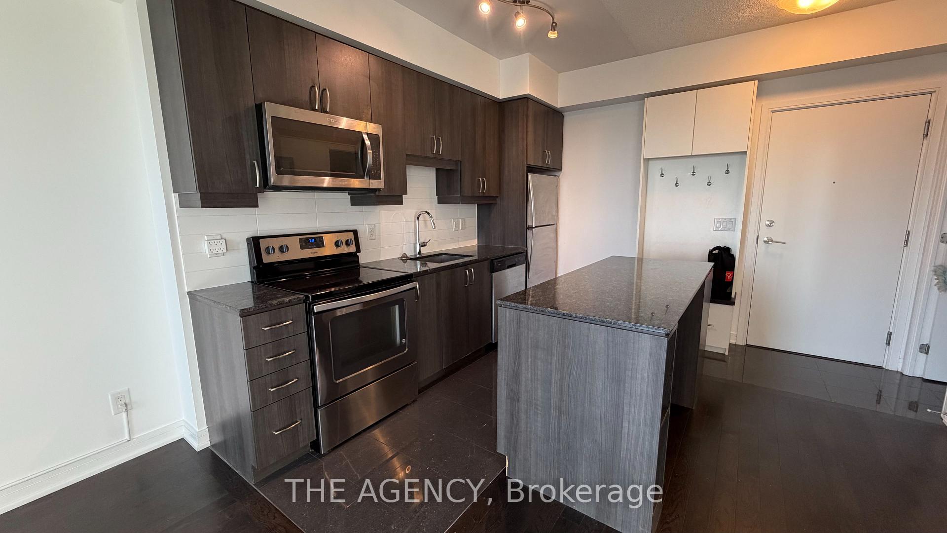 9201 Yonge Street 1113