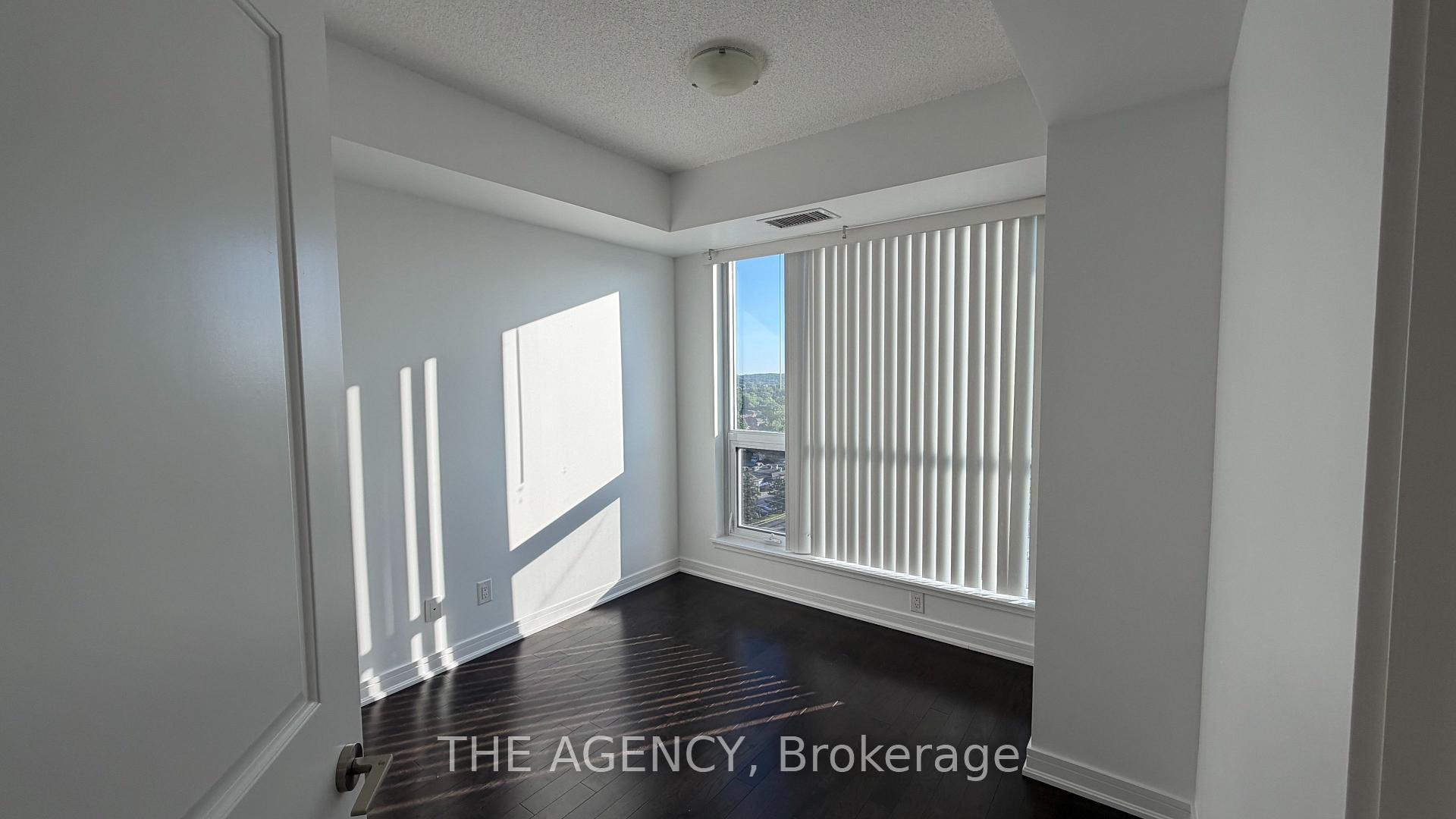9201 Yonge Street 1113