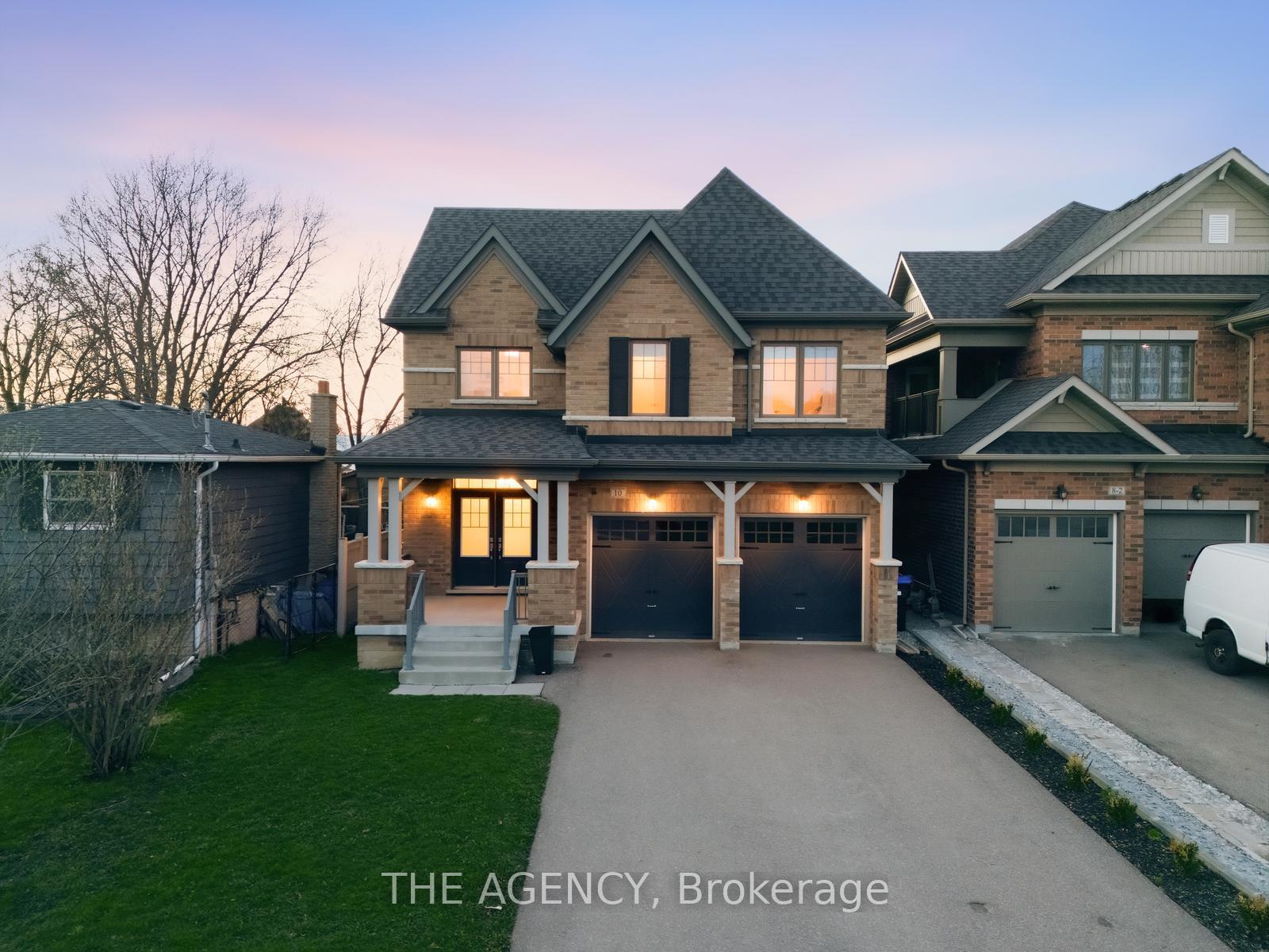 10 Maple Avenue W