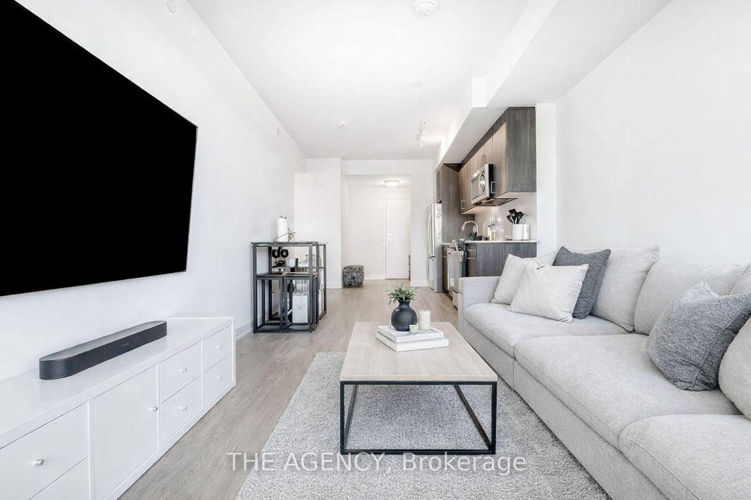 681 Yonge Street 327