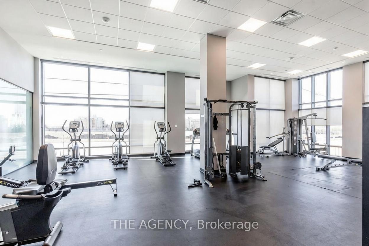 681 Yonge Street 327
