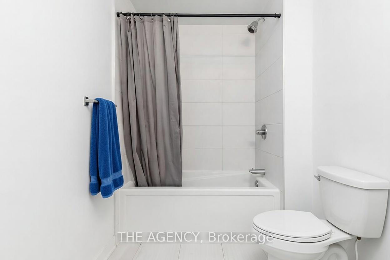 681 Yonge Street 327