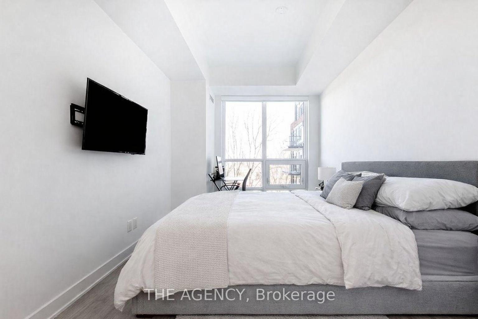 681 Yonge Street 327