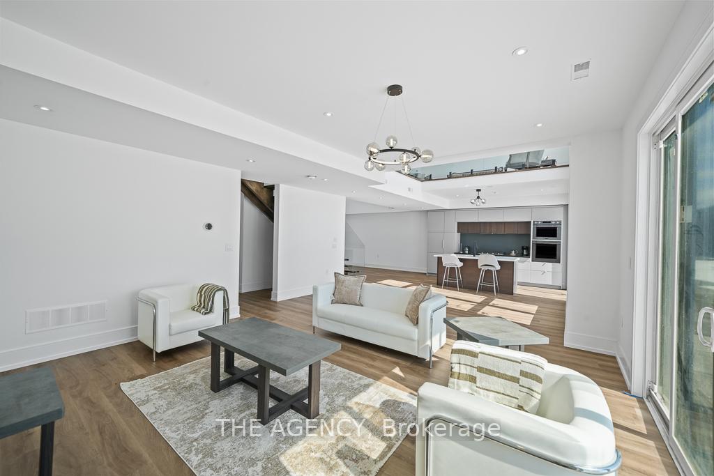 3714 Quayside Drive