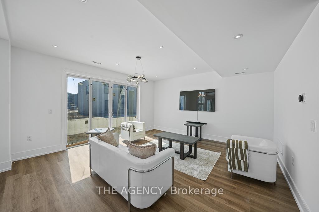 3714 Quayside Drive