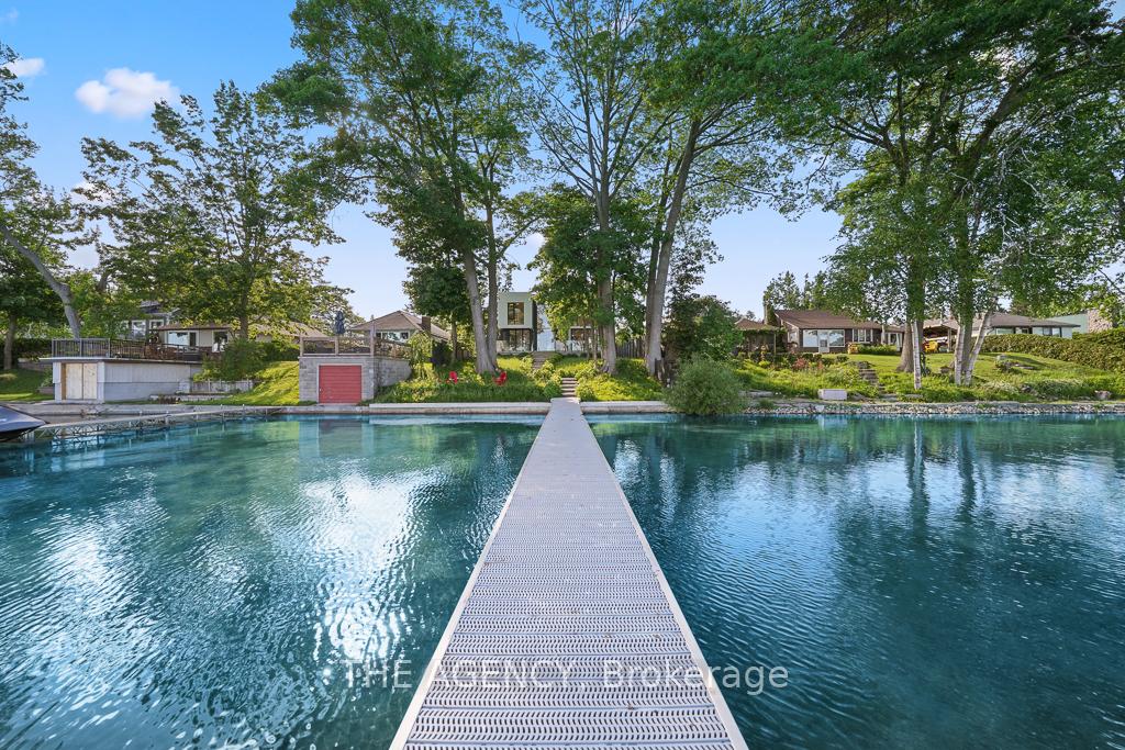 2707 Lakeside Drive