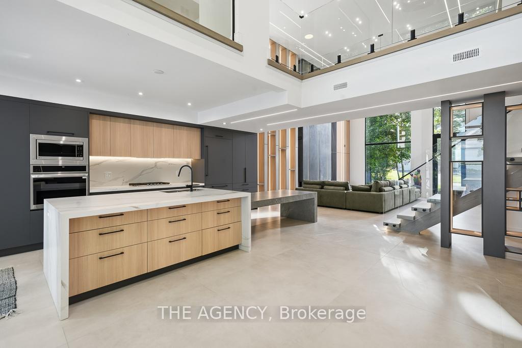 2707 Lakeside Drive