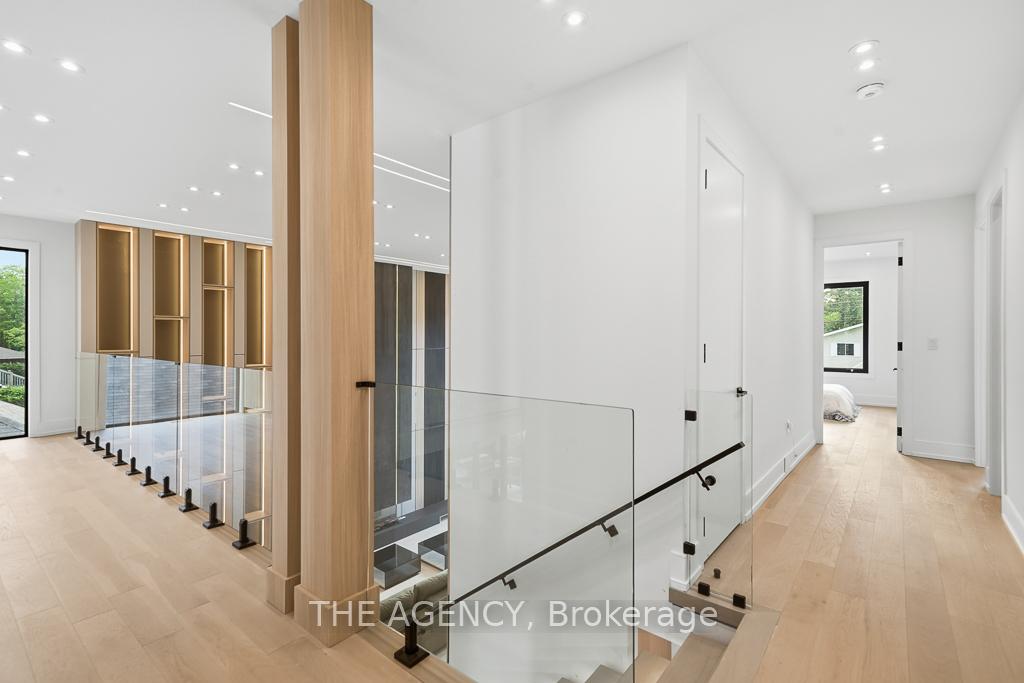 2707 Lakeside Drive