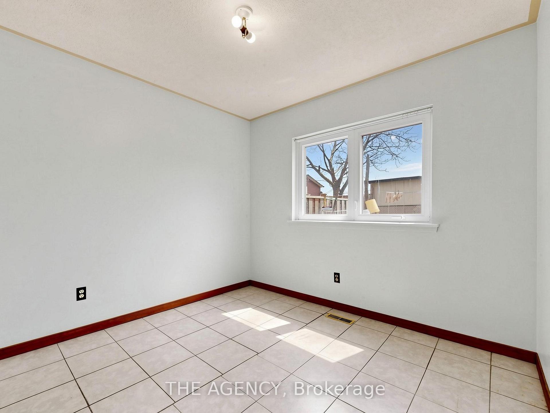 1559 Albion Road #33