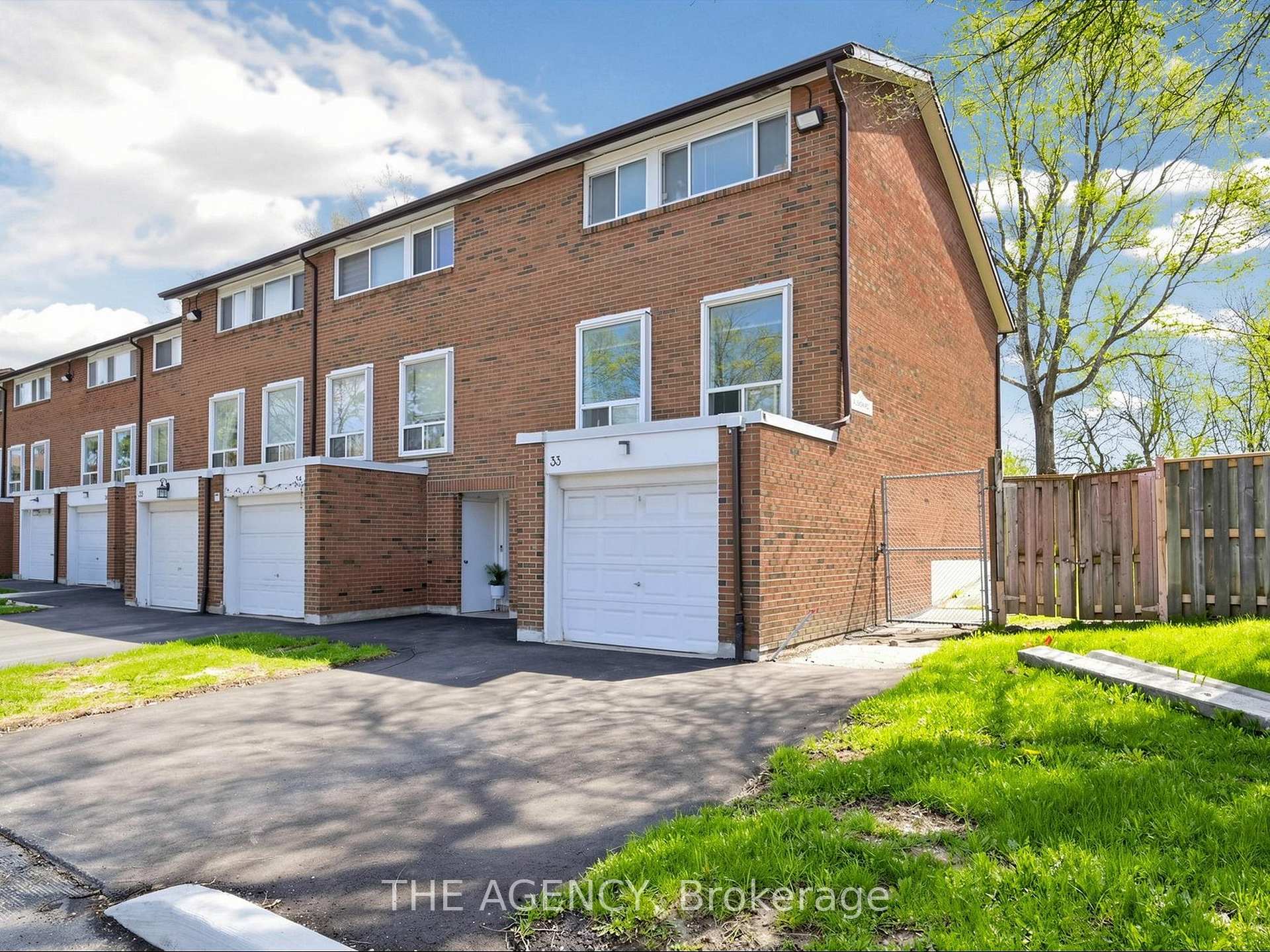 1559 Albion Road #33