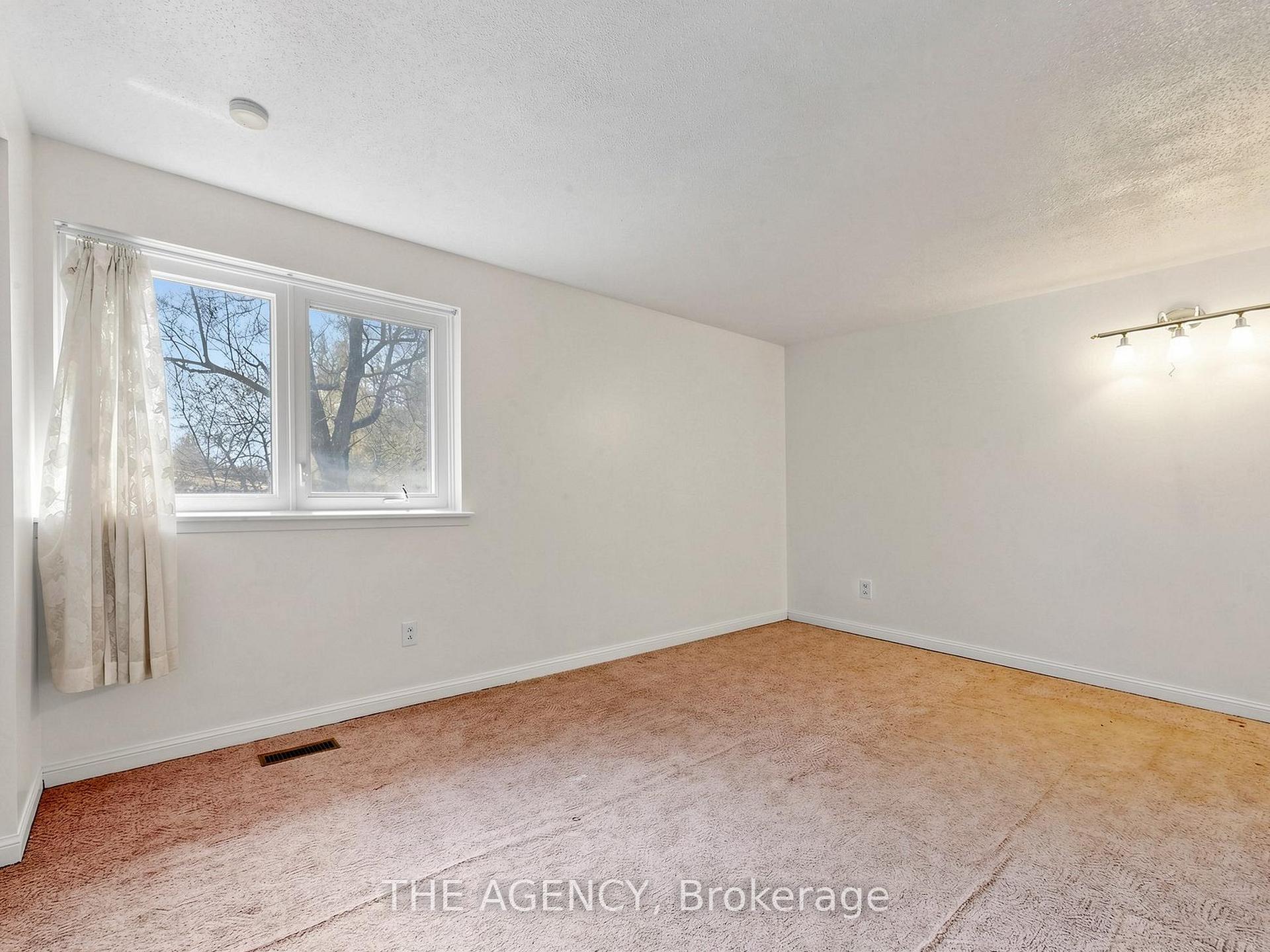 1559 Albion Road #33