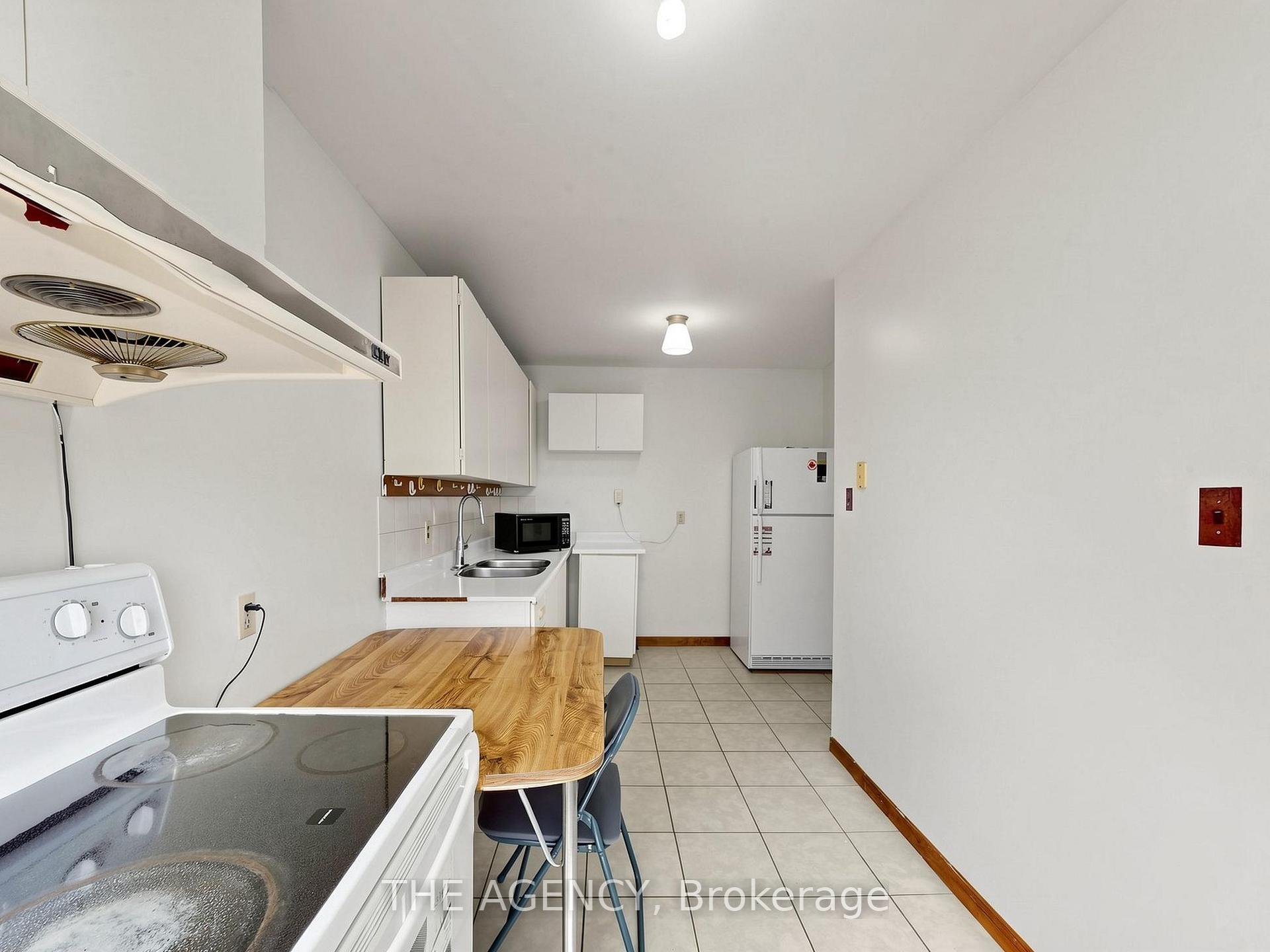 1559 Albion Road #33