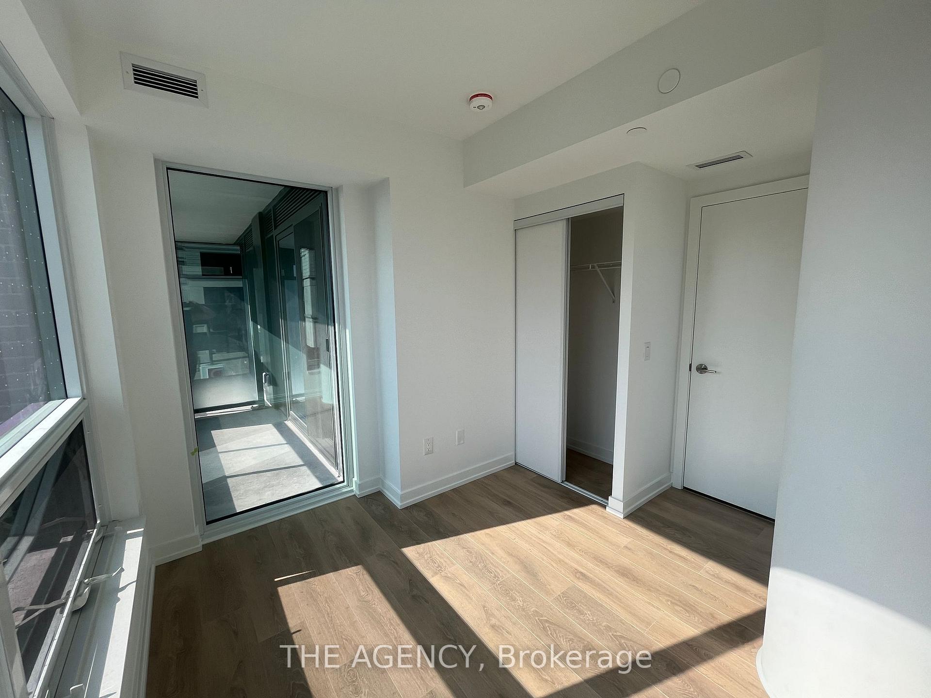 1100 Sheppard Avenue W 215, Toronto Unit: 215