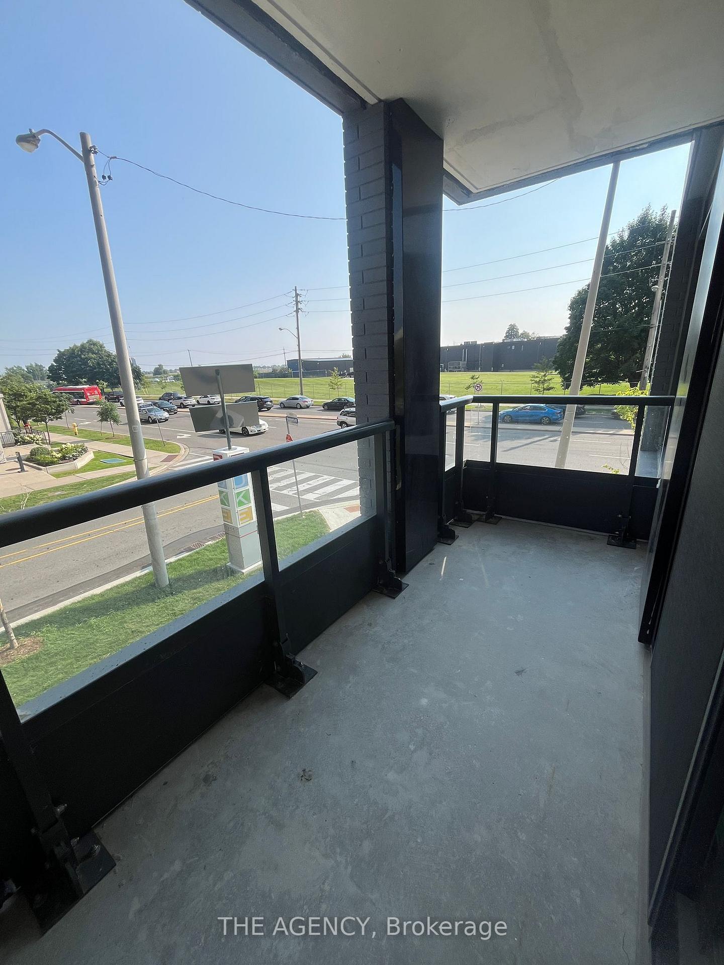 1100 Sheppard Avenue W 215, Toronto Unit: 215