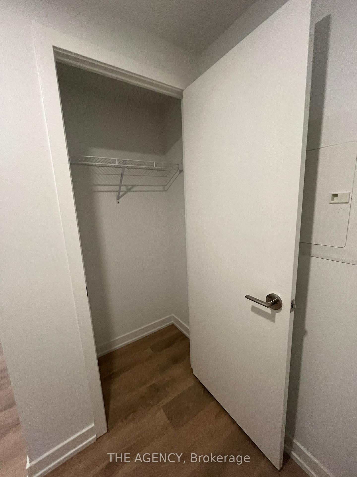 1100 Sheppard Avenue W 215, Toronto Unit: 215