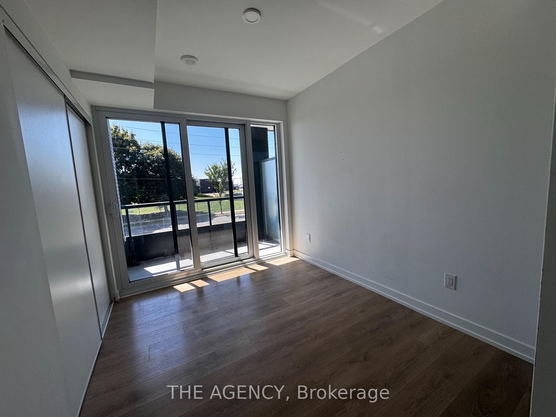 1100 Sheppard Avenue W 215, Toronto Unit: 215