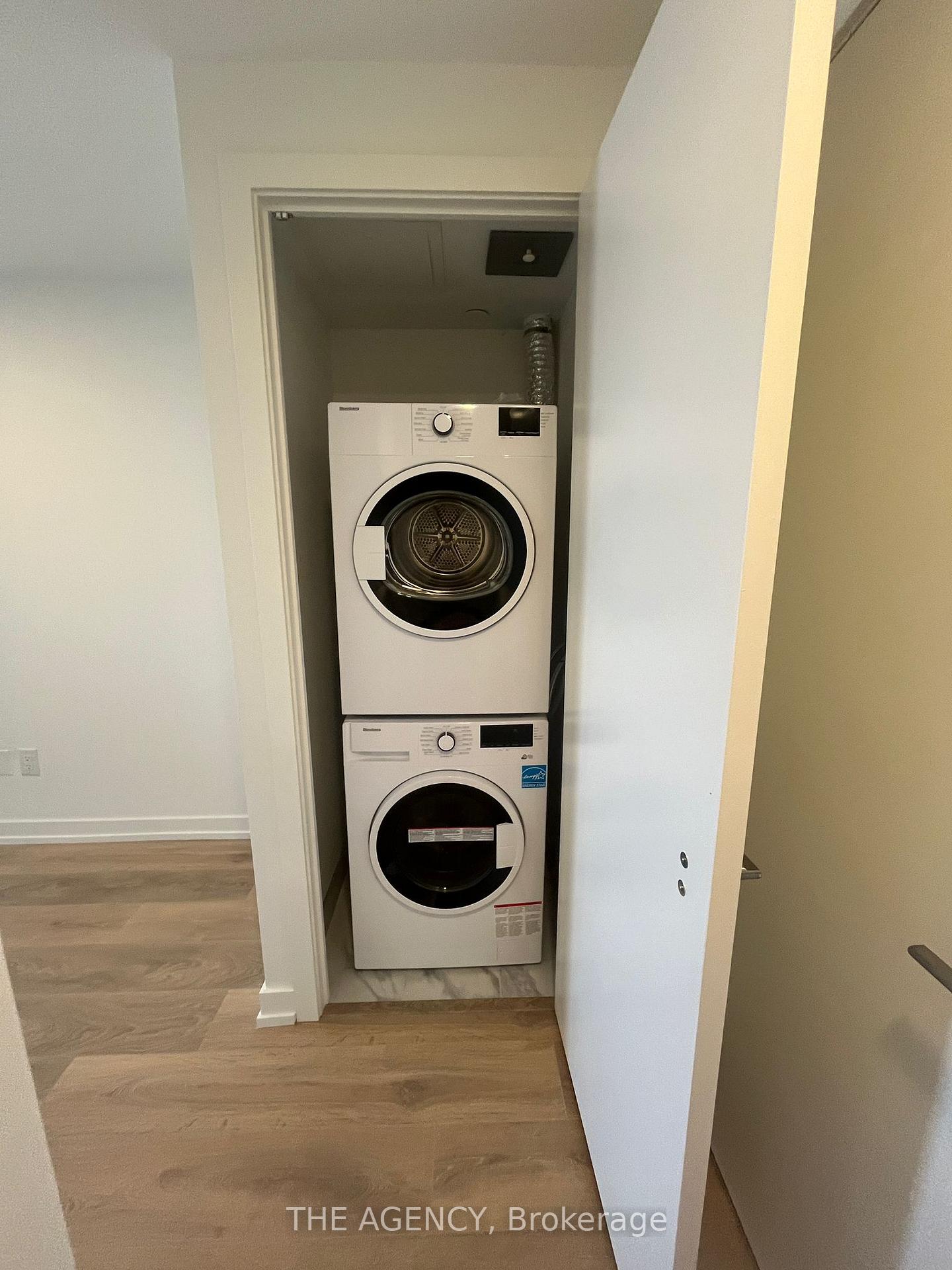 1100 Sheppard Avenue W 215, Toronto Unit: 215