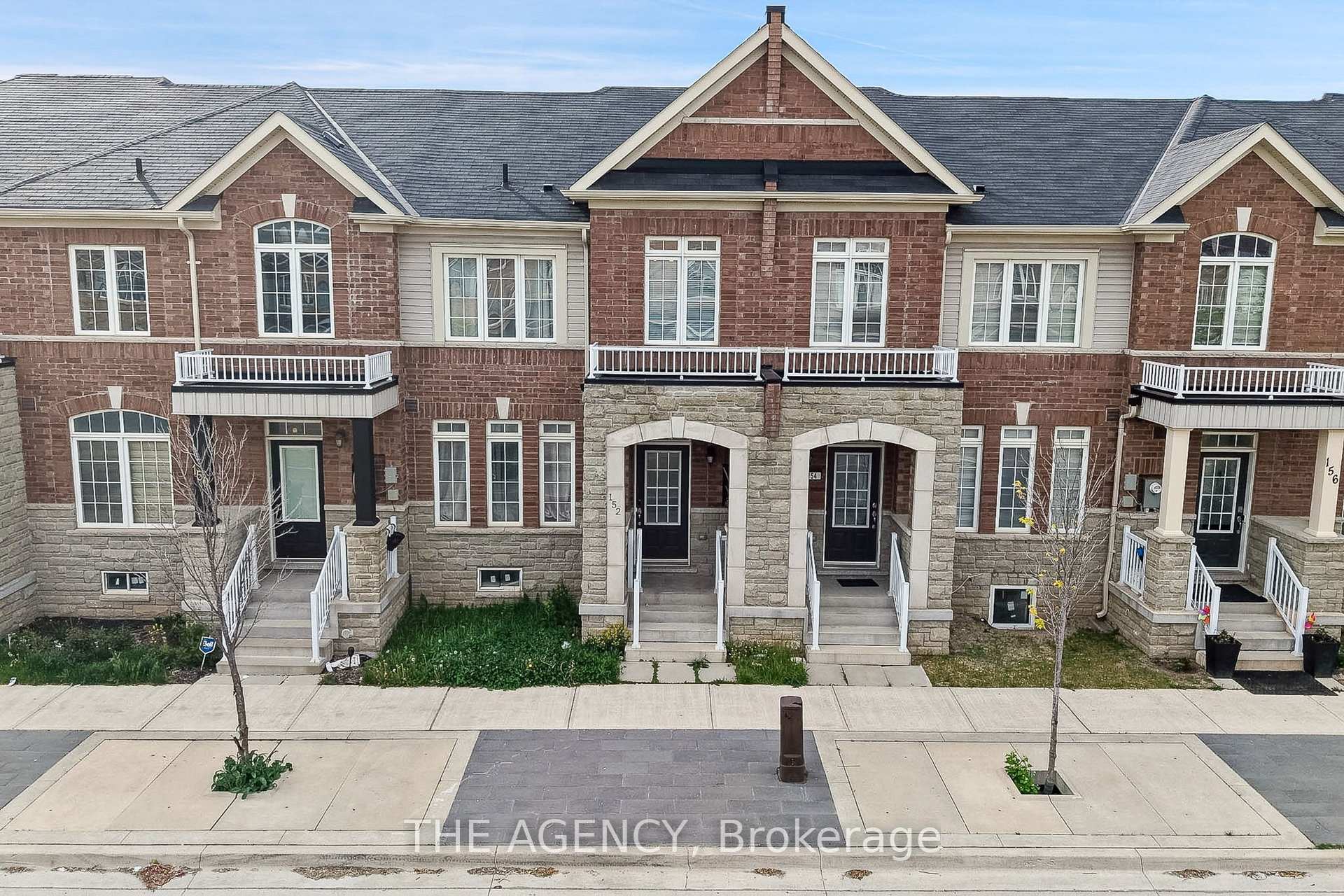 152 Remembrance Road