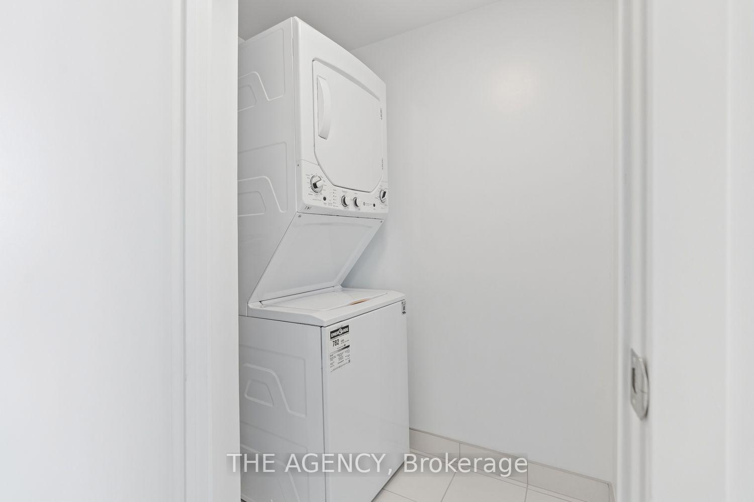 4010 Eglinton Avenue W 625, Toronto Unit: 625