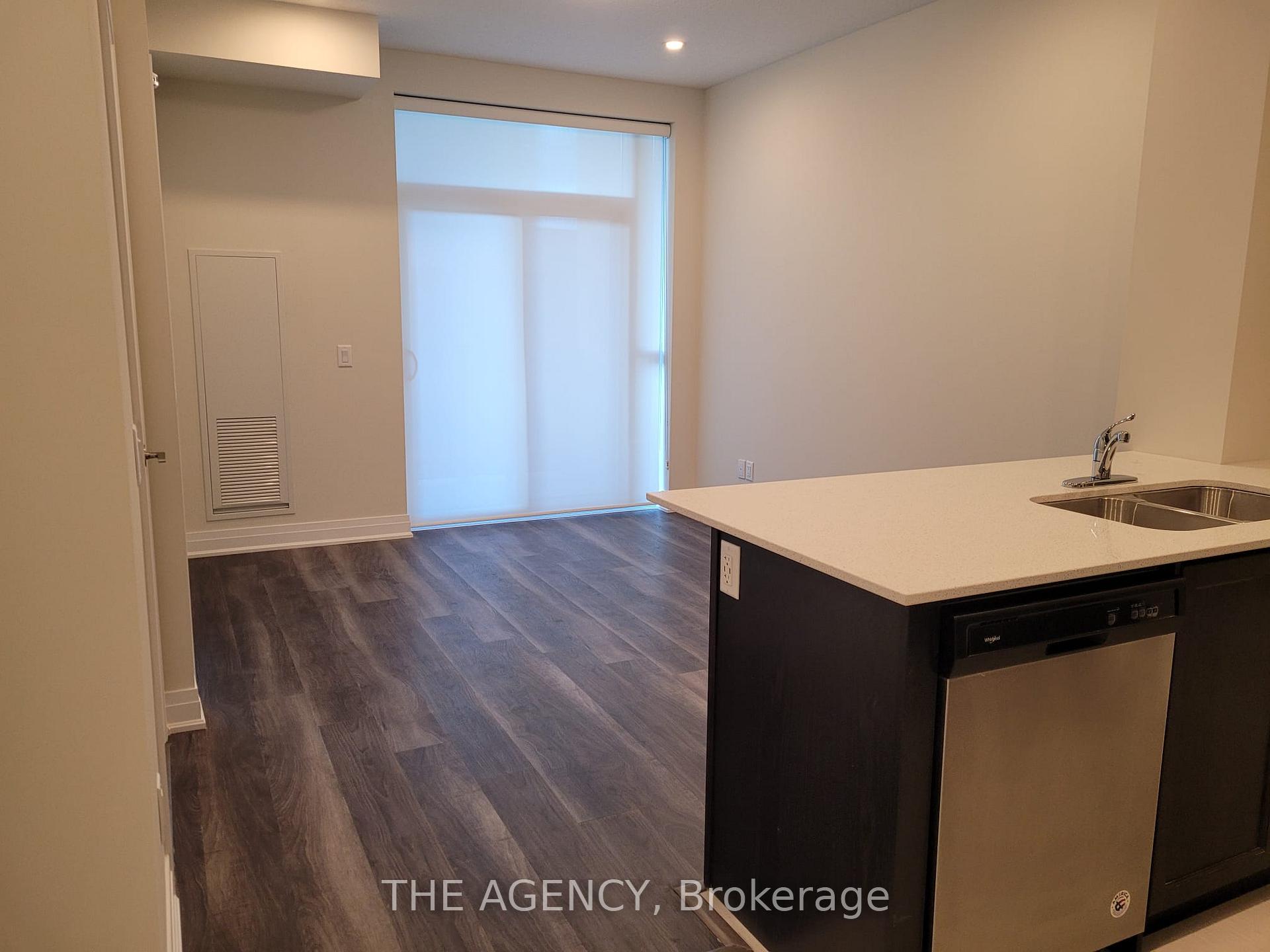 16 Concord Place 533