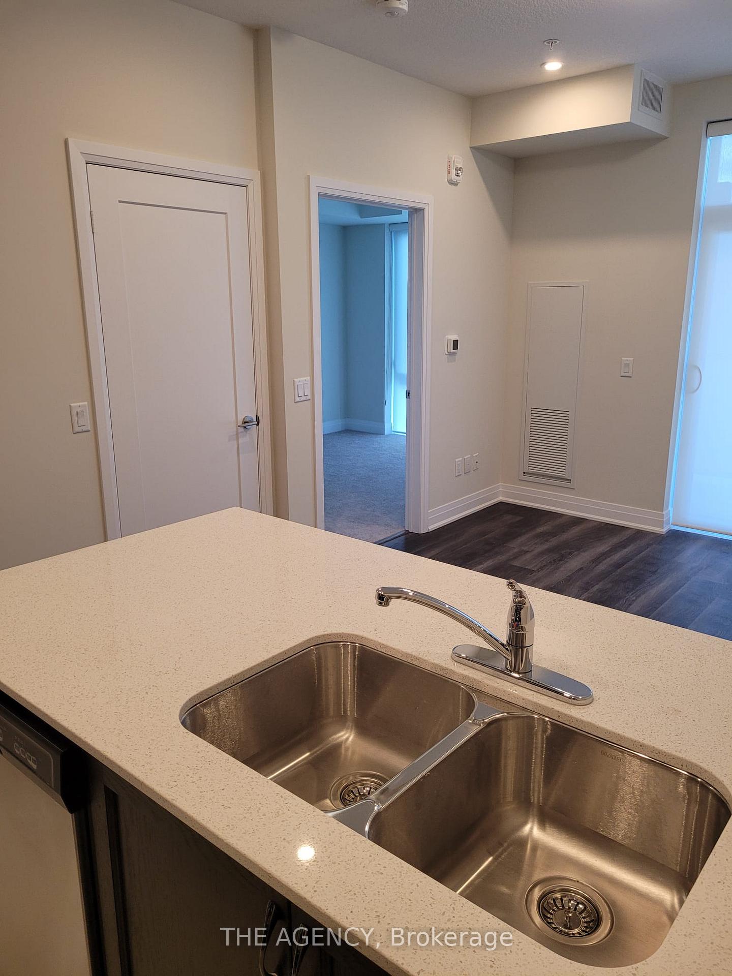 16 Concord Place 533