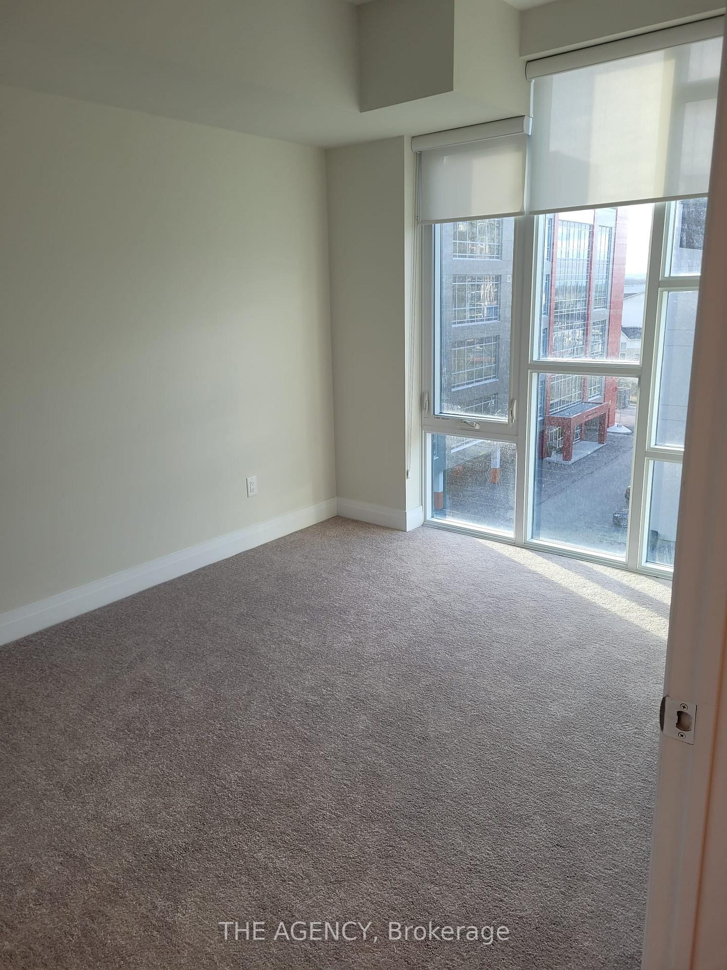 16 Concord Place 533