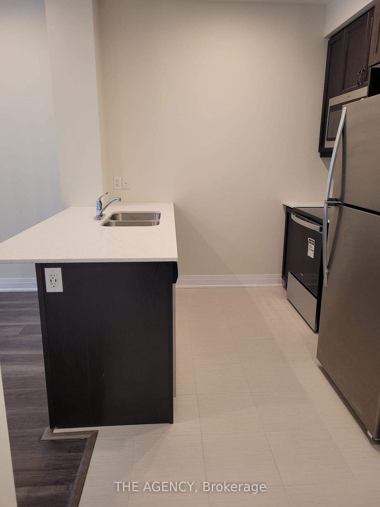16 Concord Place 533