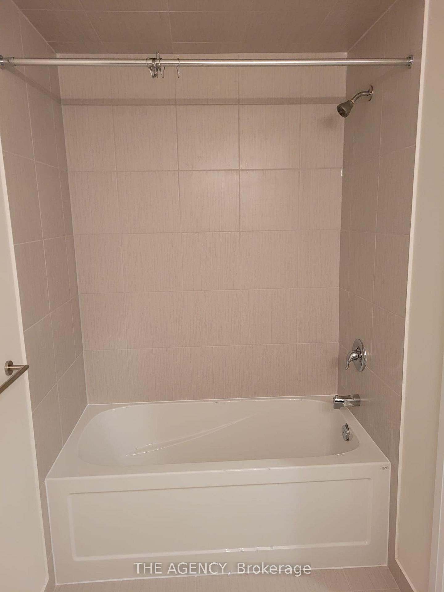 16 Concord Place 533