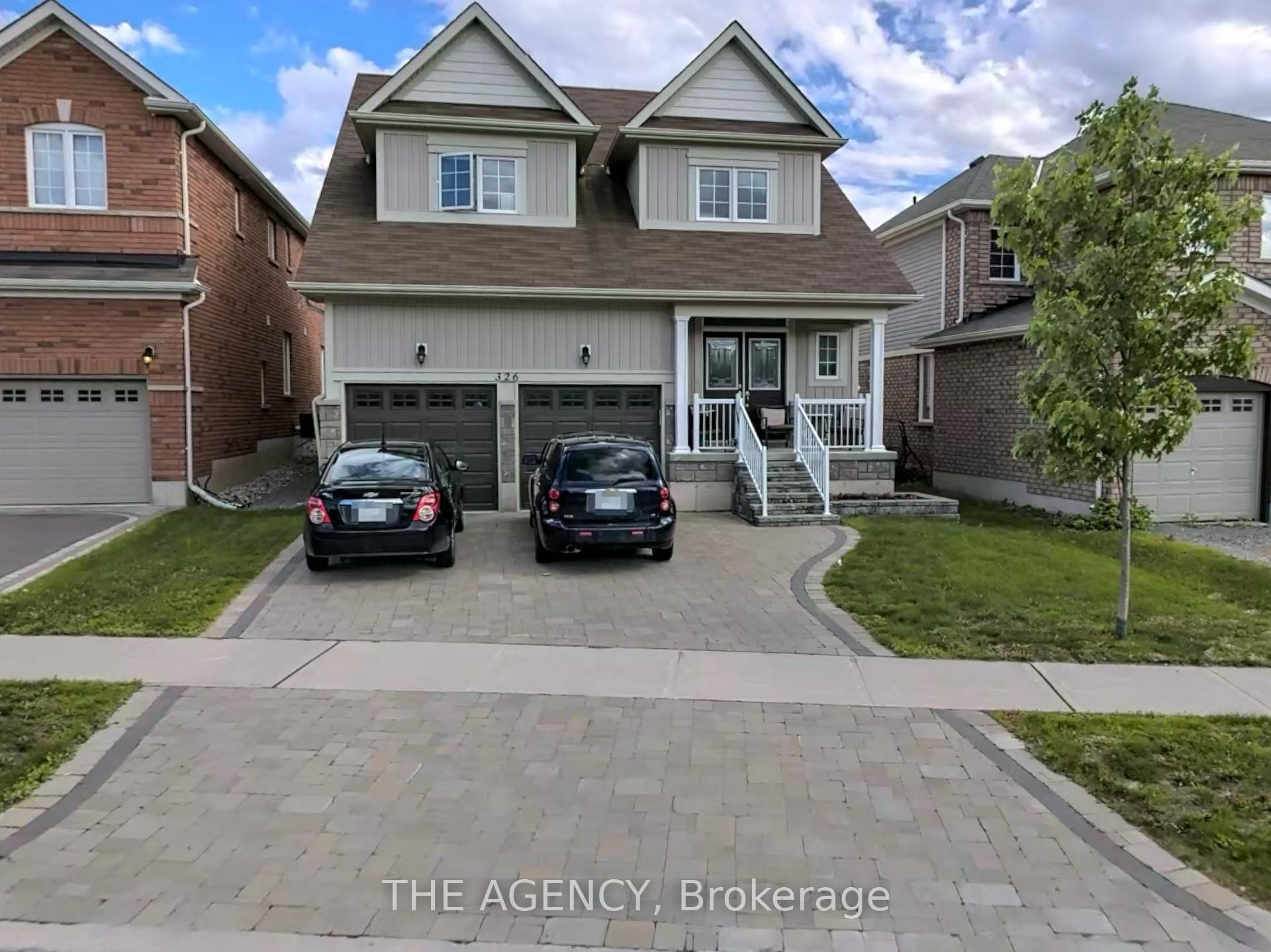 326 Chandler Crescent Upper