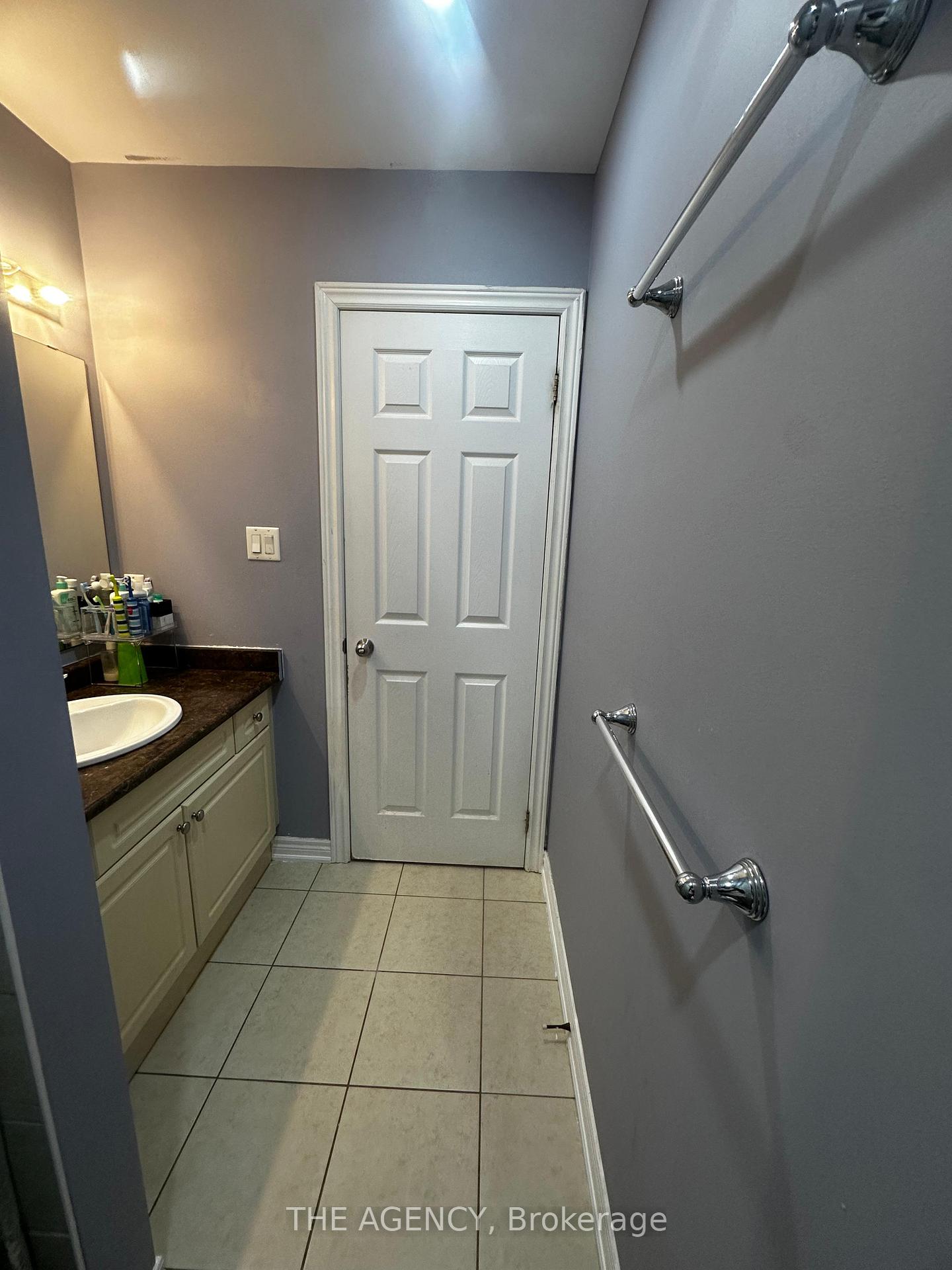 326 Chandler Crescent Upper