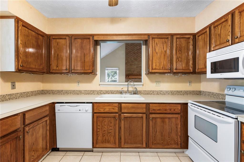 3010 Westside Court