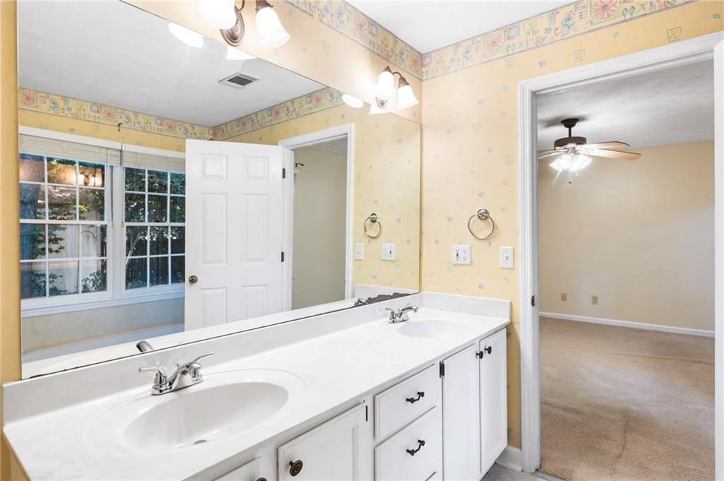3010 Westside Court