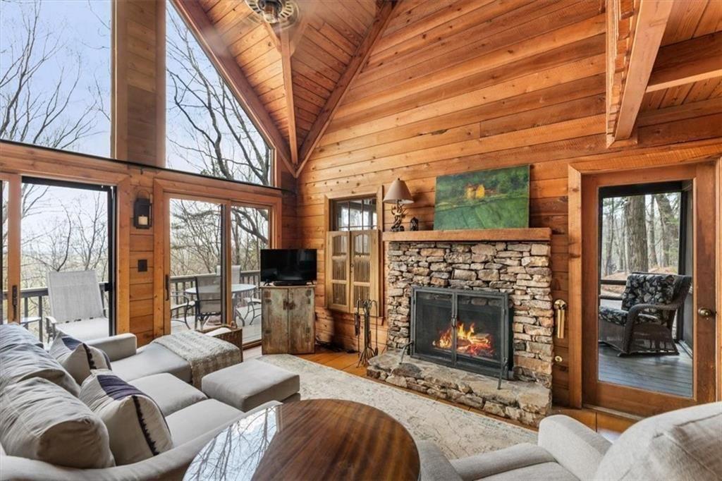 248 Lone Wolf Trail