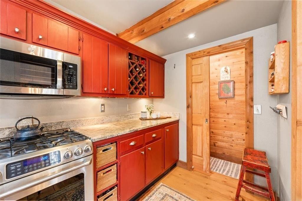 248 Lone Wolf Trail