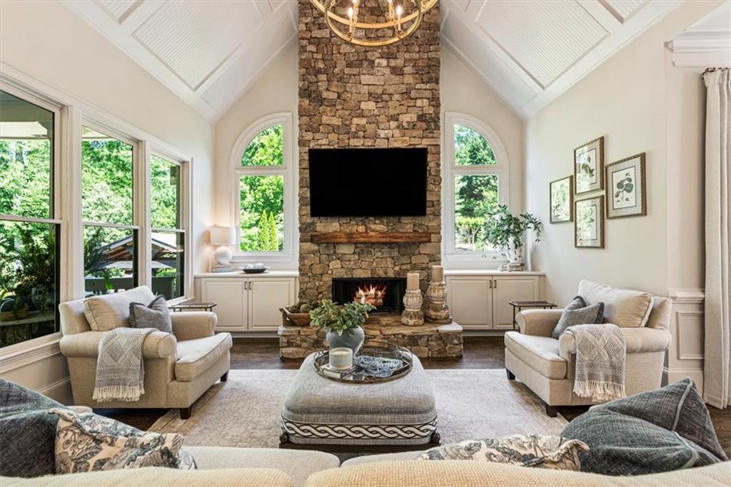 15889 Meadow King Court