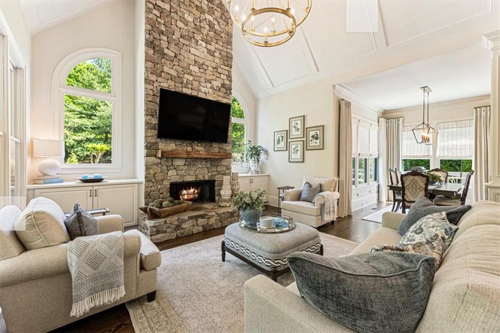 15889 Meadow King Court