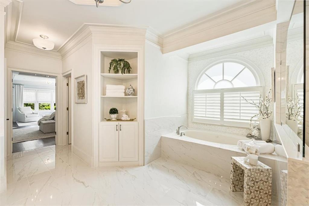 15889 Meadow King Court