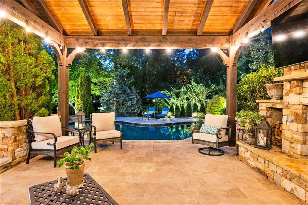 15889 Meadow King Court