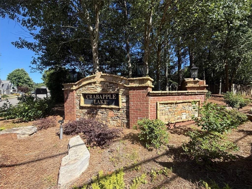 1020 Amber Leaf Court