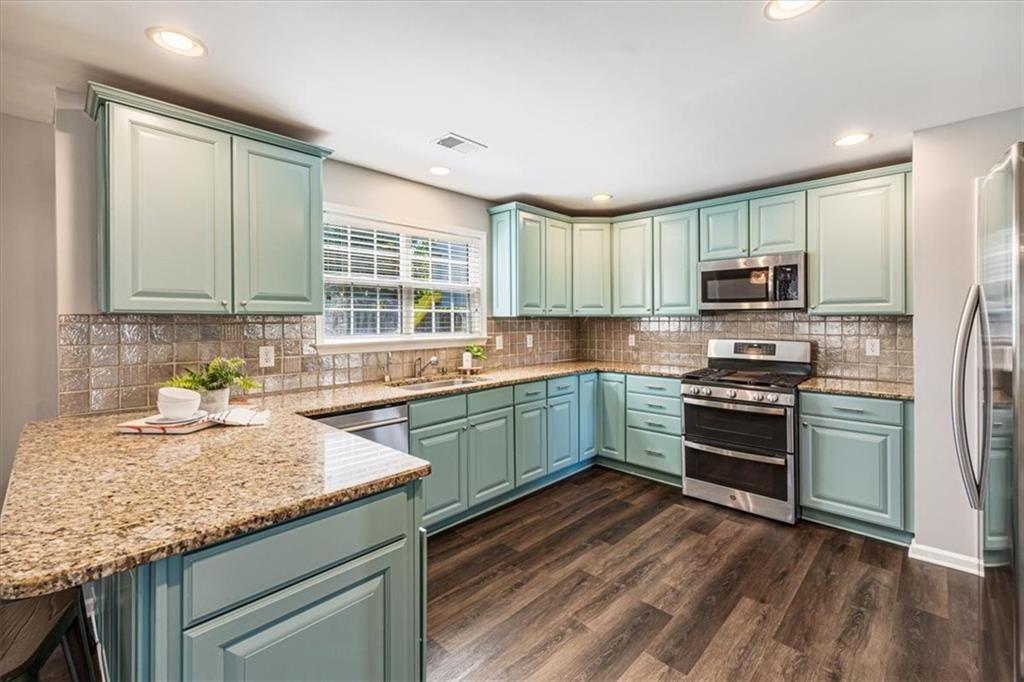 1020 Amber Leaf Court