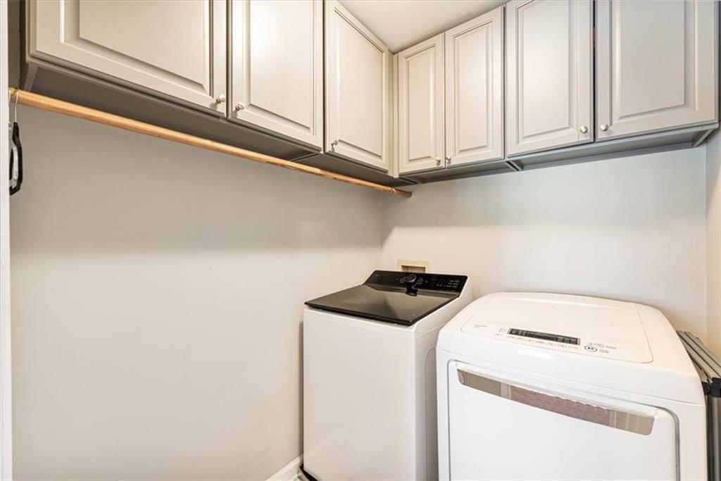 1020 Amber Leaf Court