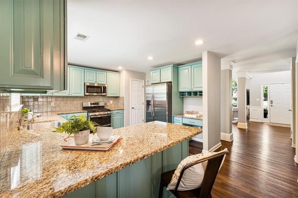 1020 Amber Leaf Court
