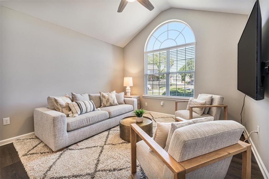 1020 Amber Leaf Court