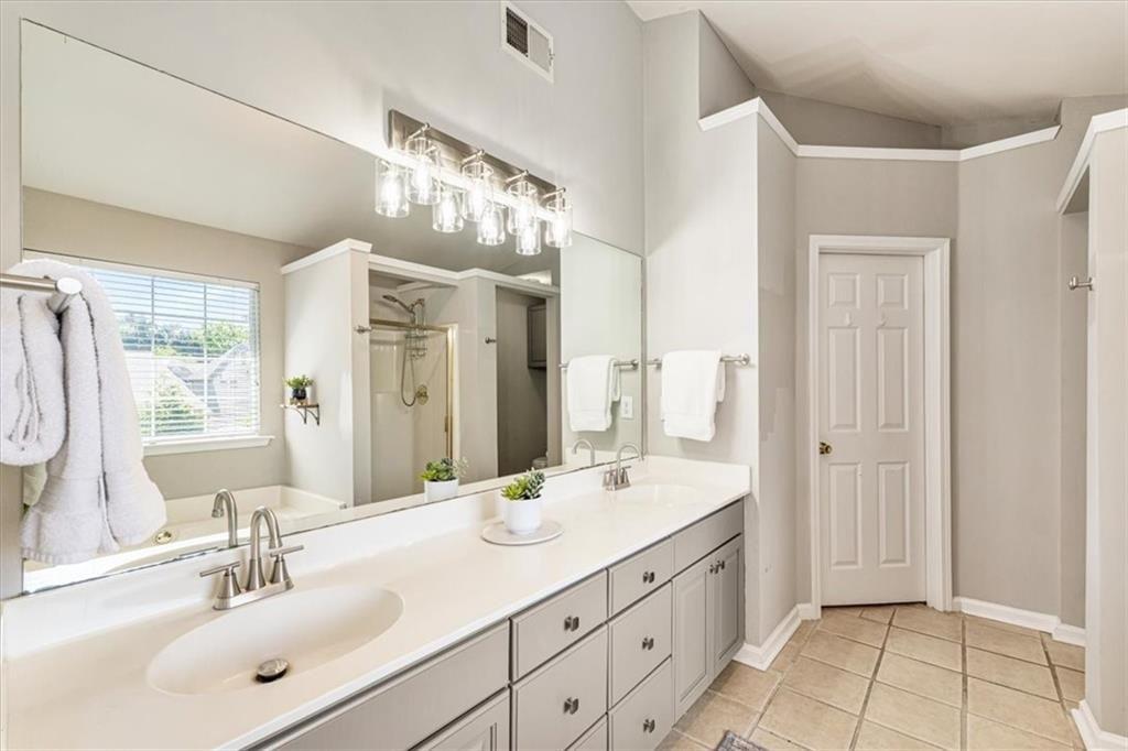 1020 Amber Leaf Court