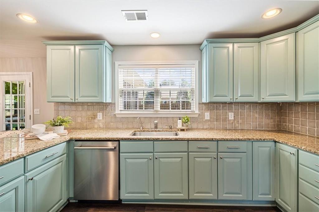 1020 Amber Leaf Court