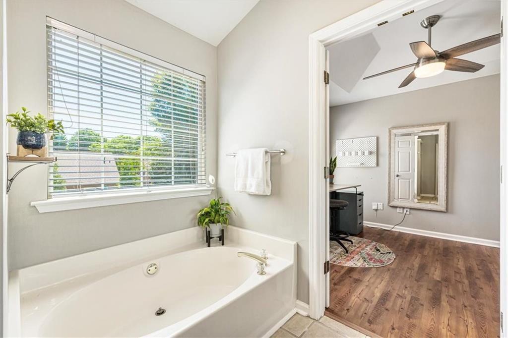 1020 Amber Leaf Court